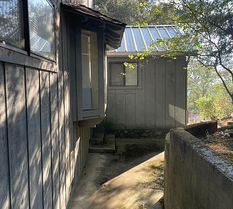 2nd image of 45999 Blue Ridge Drive