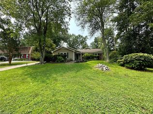 2135 Rivermeade Dr, High Point, NC 27265