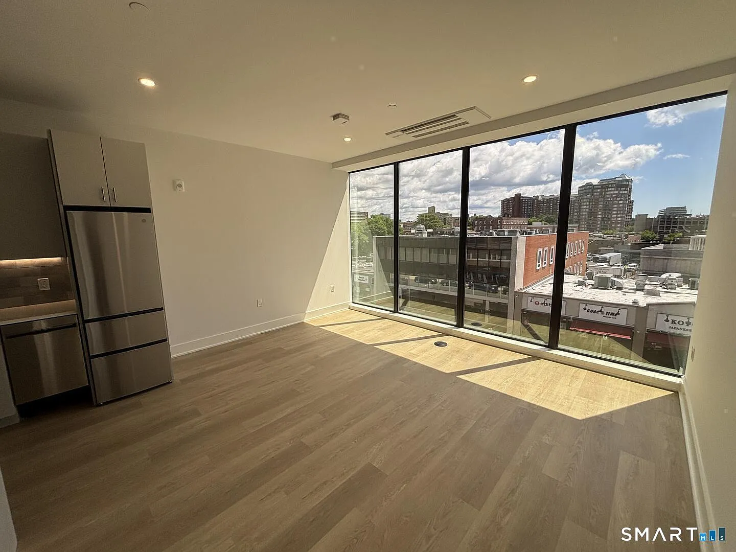 Studio, 1.0 bath, 483 sqft, $2,175 — Photo 2
