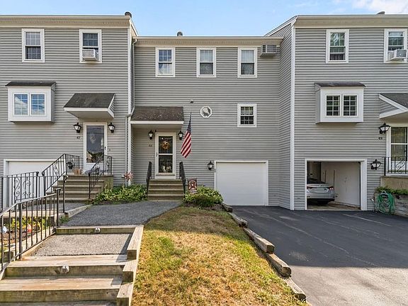5th image of 565 Quaker Ln APT 48