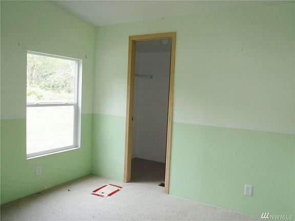5th image of 100 E Maddie Ct