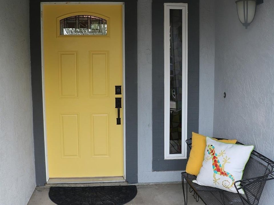 1st image of 322 Rose Garden Ct