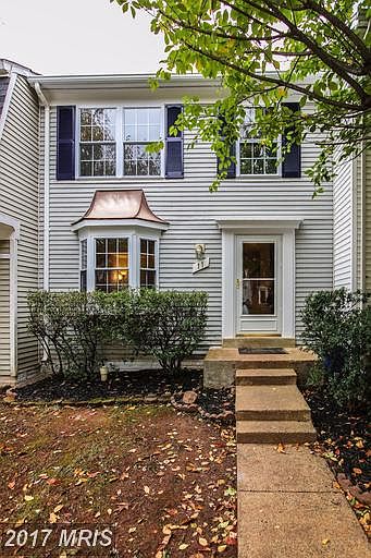 Lovely interior unit has 2 reserved parking spaces