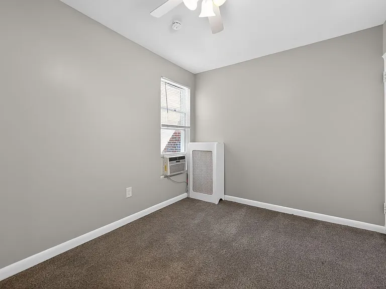 5918 Malta St — Photo 16