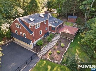 3 Gravel Hill Road, Kinnelon Borough, NJ 07405