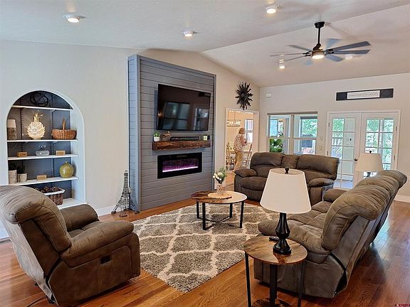 2nd image of 920 S 9th Street