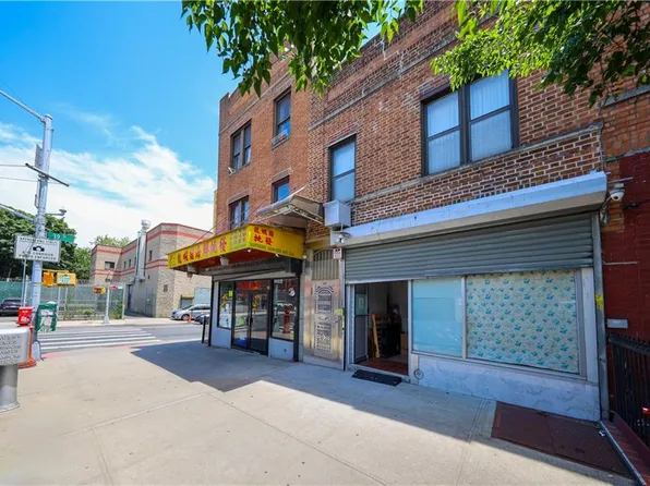 3903 Seventh Avenue image 3 of 29