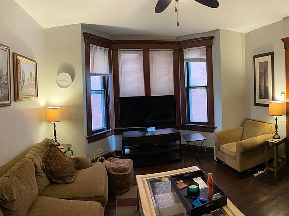 5th image of 90 Thurman Ave