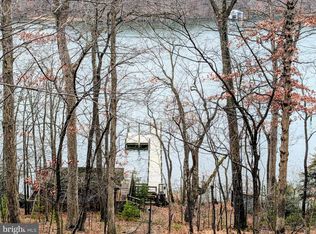 2762 Bon Haven Ln, Annapolis, MD 21401