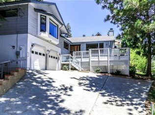 31418 Valley Ridge Dr, Running Springs, CA 92382