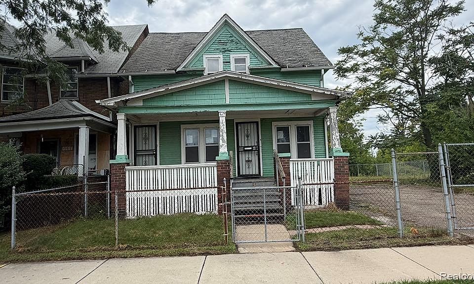 1st image of 6257 Helen St
