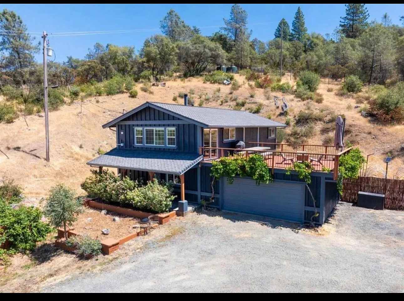 4 bed, 2160 sqft, $3,100 — Photo 1