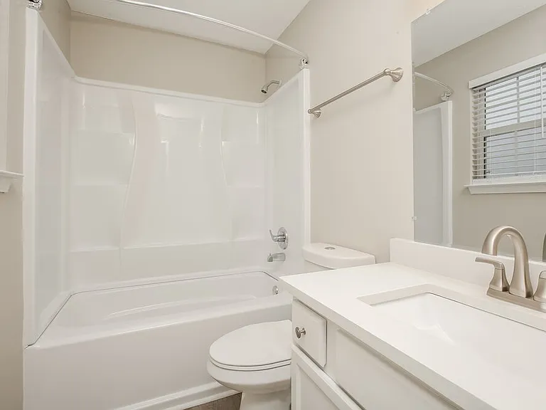 1103 Phelissa Dr — Photo 12