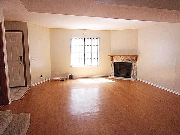 2nd image of 422 S Palm Dr APT 3