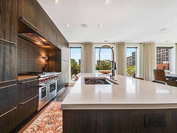 4th image of 1625 N Burling St #10