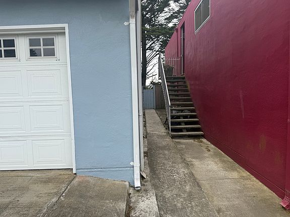 2nd image of 21 Nelson Ct #B