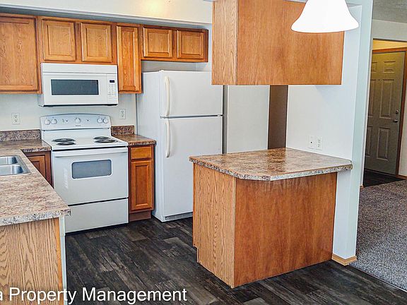 3rd image of 3007 Tina Ave #C2