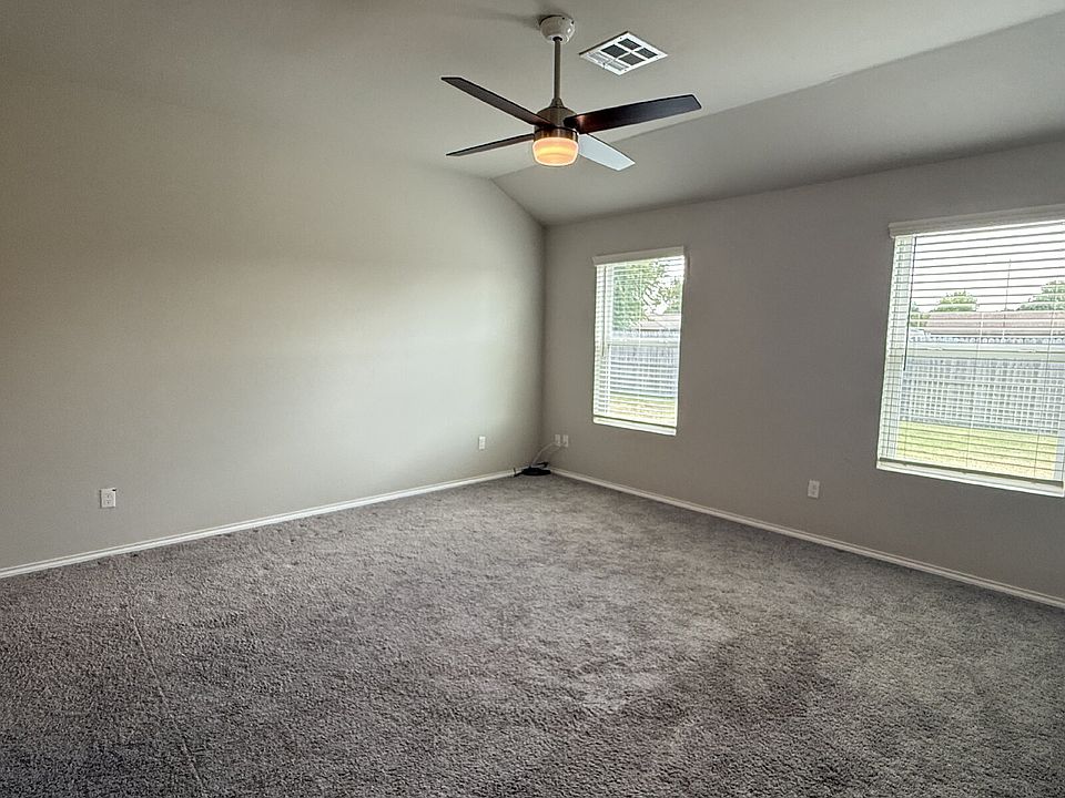 1st image of 10540 NW 17th St