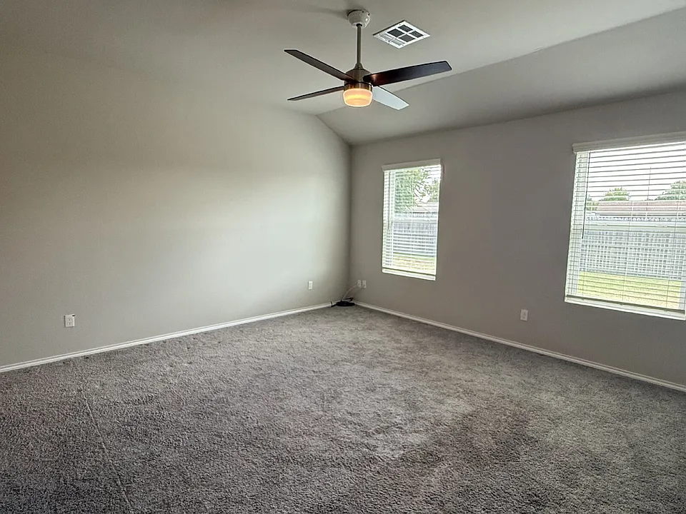 10540 NW 17th St