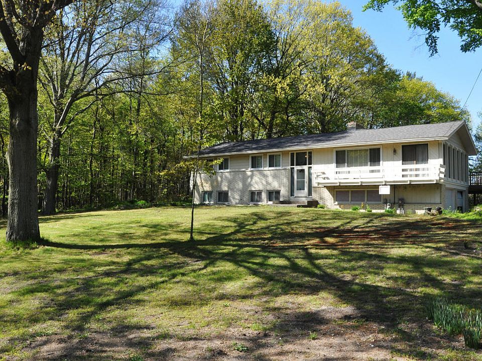 1st image of 5464 Butternut Dr