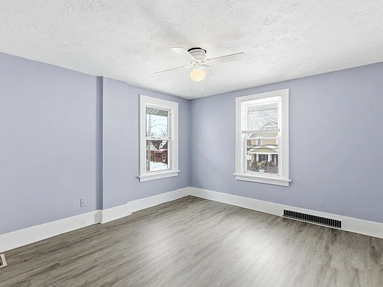 669 Winans Ave — Photo 12