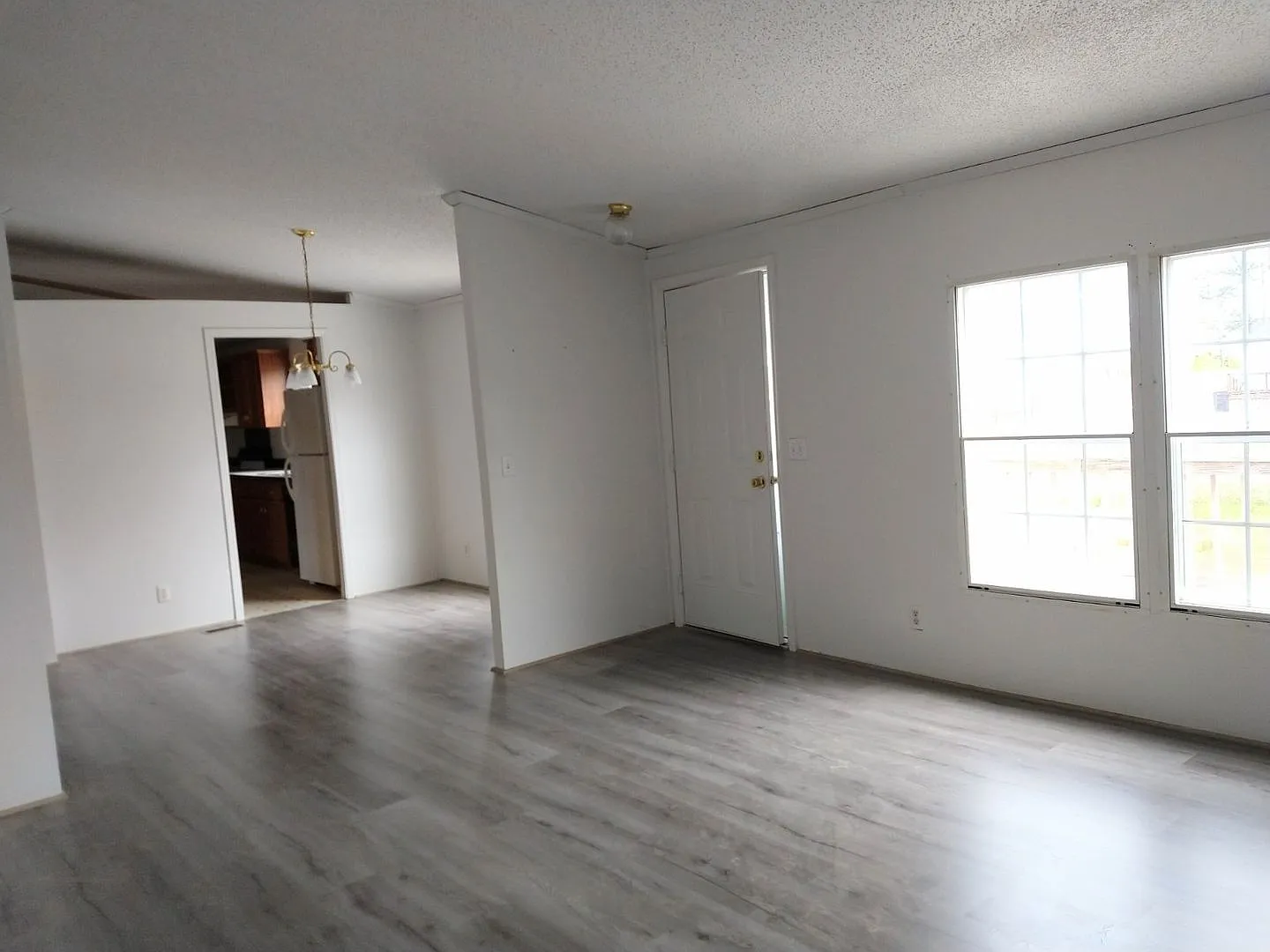 239 Castlebury Lane — Photo 3