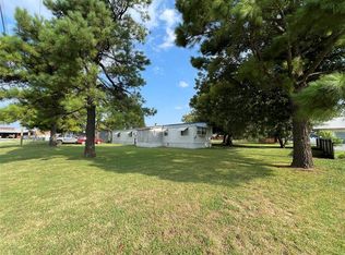 924 SW Burt St, Minco, OK 73059