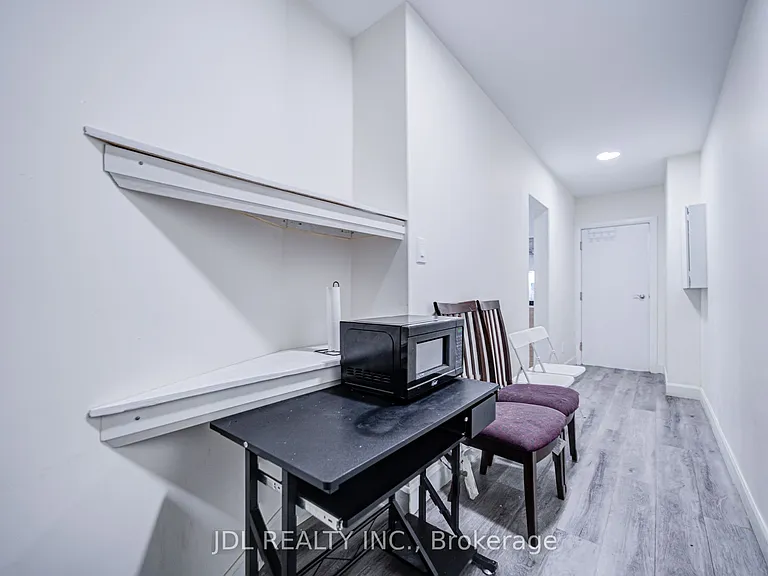 5 Sorauren Ave #3 — Photo 10