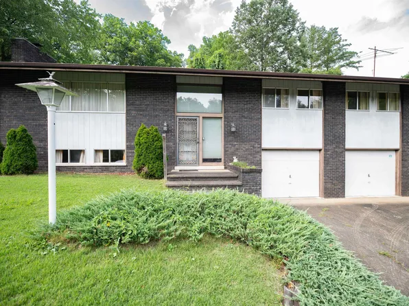 141 Lea Hill Dr, Huntington, WV 25705