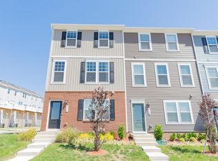 311 Presidents Pointe Ave, Ranson, WV 25438