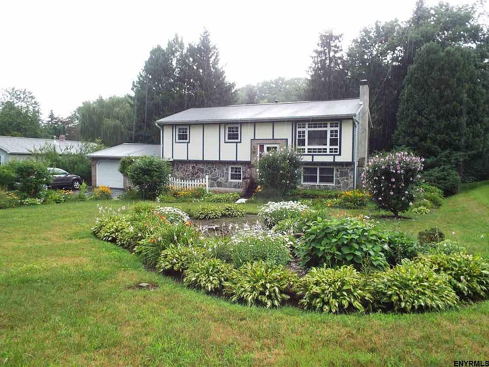 1st image of 58 Grissom Dr
