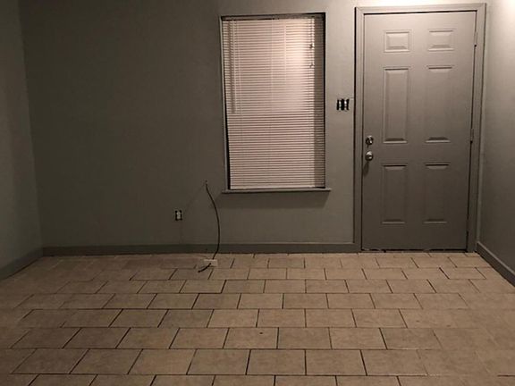 2nd image of 3109B 7th Ave #B