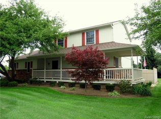 13458 Wingate Ln, Brighton, MI 48116