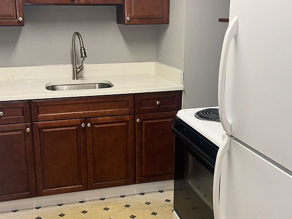 3rd image of 334 Washington Ave #309F