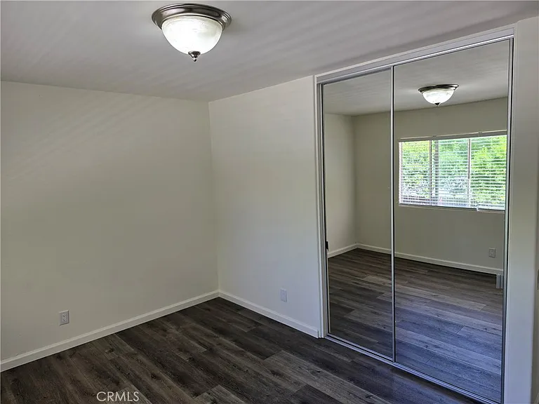 25317 Avenida Ronada — Photo 43