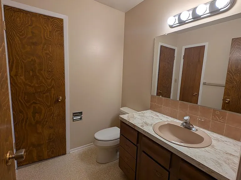 8731 Haggerty Ln — Photo 12