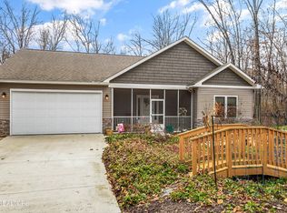 2220 Wichita Dr, Crossville, TN 38572