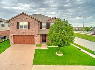9900 Peregrine Trl, Fort Worth, TX 76108