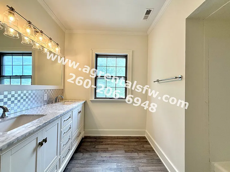 4708 Palatine Dr — Photo 13