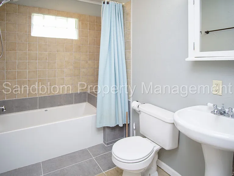 3549 S Richmond Ave — Photo 11