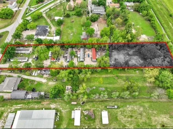 3182 Brownie Campbell Rd, Houston, TX 77038