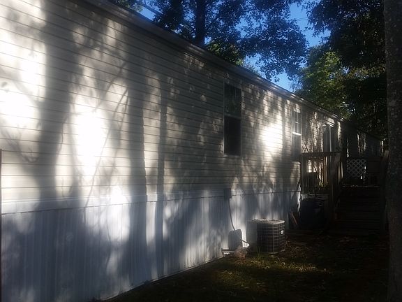 4th image of 103 Gray Gables Dr