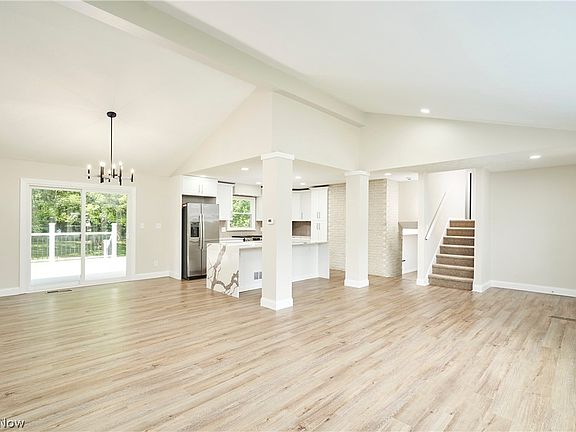 4th image of 3762 Leewood Dr