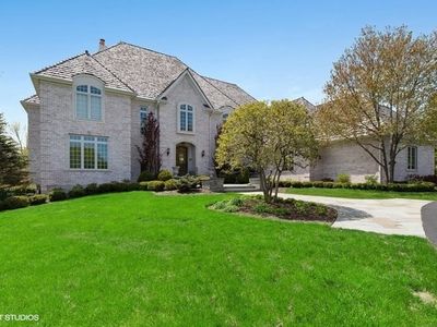 2200 Churchill Cir, Libertyville, IL, 60048