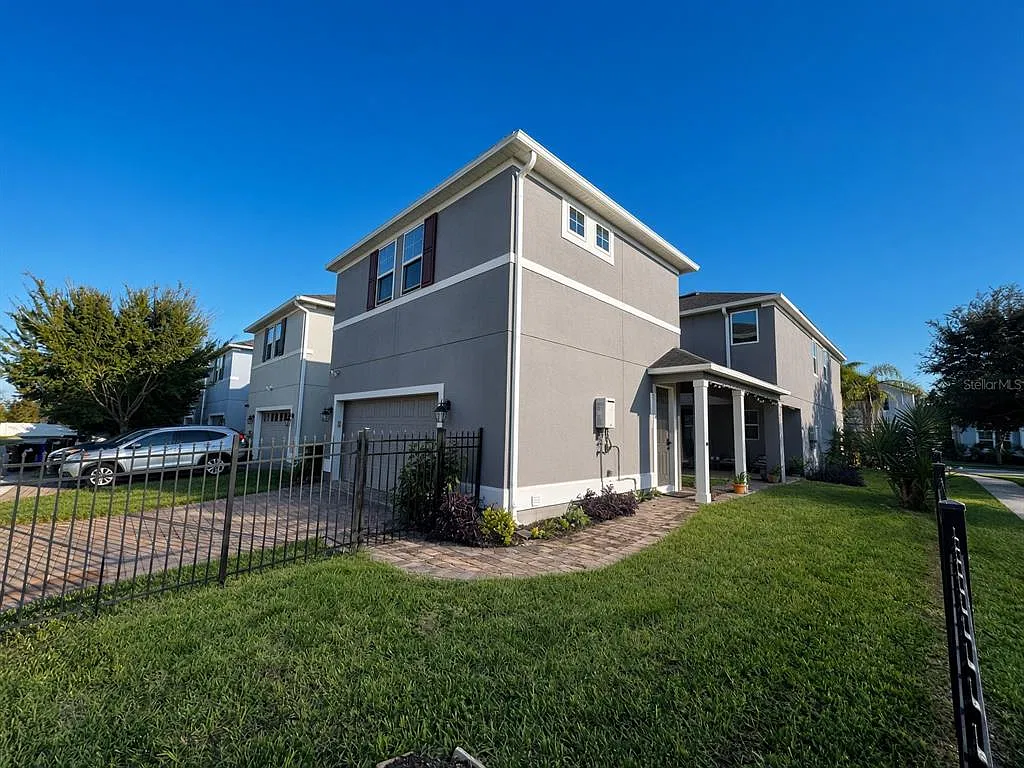 1 bed, 1.0 bath, 504 sqft, $2,000 — Photo 1