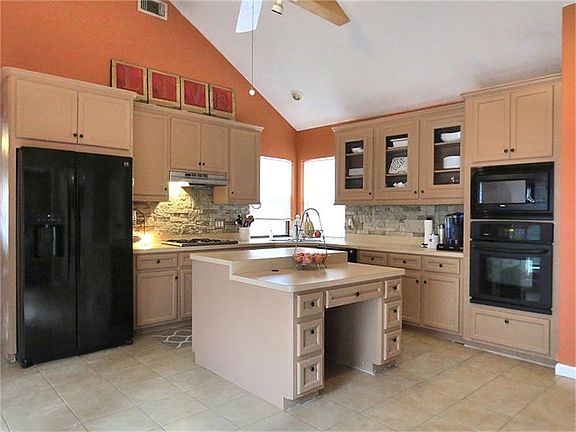 5th image of 12519 Sableleaf Dr
