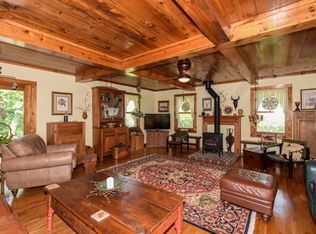 1670 Knob Rd, Burlington, WI 53105