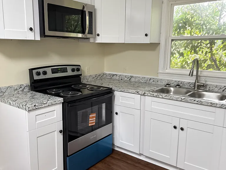 2341 Vacation Dr — Photo 2