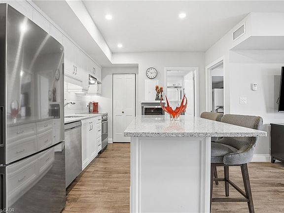 5th image of 5698 Main St #714