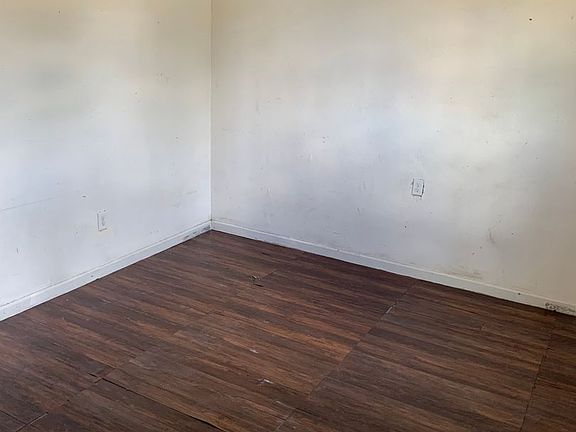 5th image of 90 N Carolina St Rear 3313